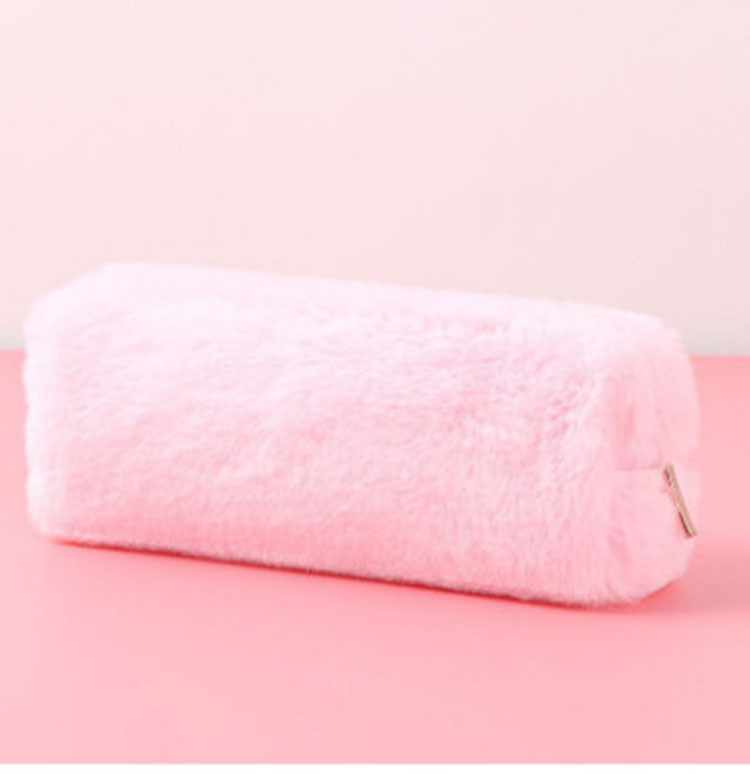 Kremaileradun boligrafoen poltsak goiko arkatz zorro irekiak baino hobeak al dira